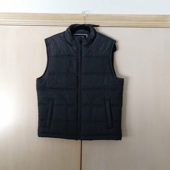 Men's Apt 9 Grey Puffy Vest Medium - Picture 1 of 7